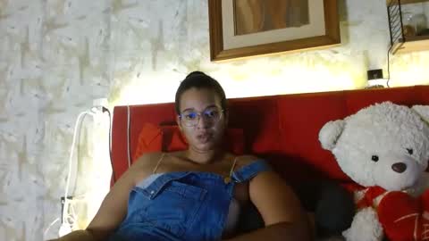 Queen Bon Vivantt online show from January 13, 2025, 9:52 pm