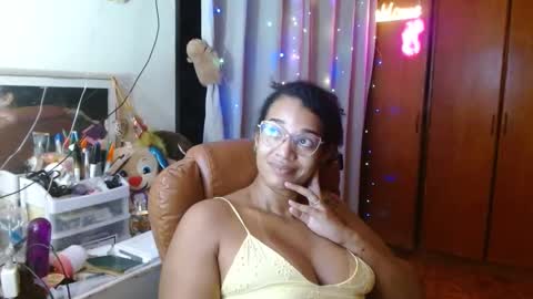 Queen Bon Vivantt online show from March 6, 2025, 12:00 am