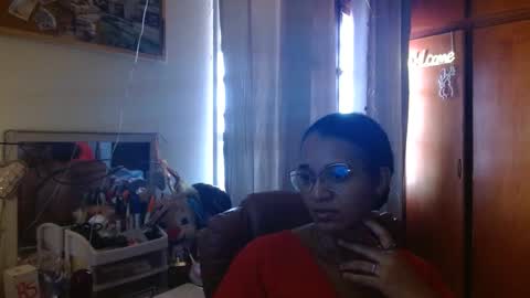 Queen Bon Vivantt online show from March 7, 2025, 3:39 pm