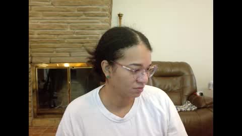 Queen Bon Vivantt online show from November 14, 2025, 2:05 pm