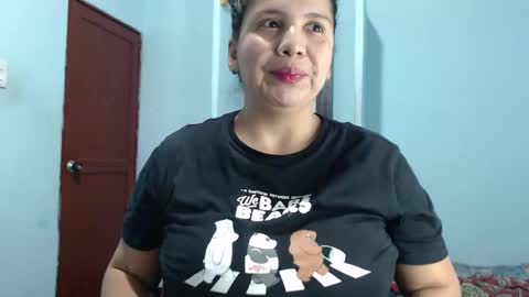 Snapshot of boobs_helling_ chatting on March 7, 2025, 8:00 pm Luciana independent model online show from March 7, 2025, 8:00 pm