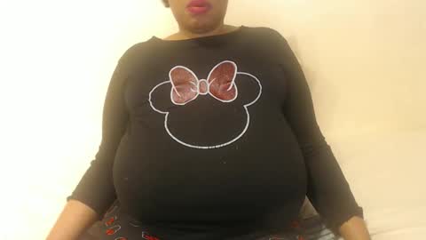 boobyqueen online show from October 2, 2025, 4:08 am