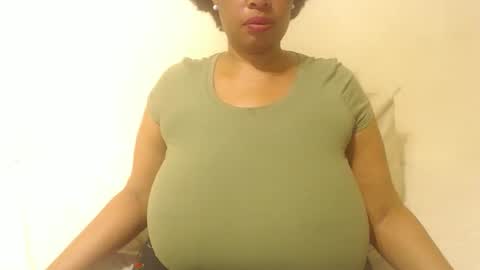 boobyqueen online show from October 2, 2025, 6:48 pm