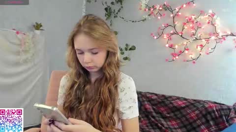 Milena online show from October 22, 2025, 3:07 am