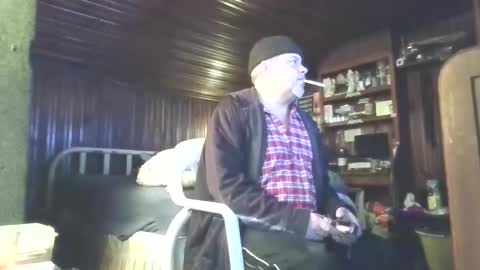 Booshwa online show from December 5, 2025, 8:38 pm