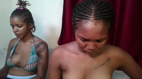 bootie_caramel online show from April 22, 2026, 8:39 am