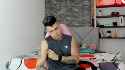 booyhott_ online show from January 9, 2026, 7:59 pm