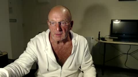 Snapshot of boppy21 chatting on March 2, 2025, 10:16 pm Boppy21 online show from March 2, 2025, 10:16 pm