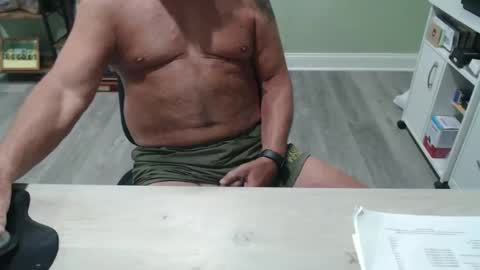 Snapshot of borntobebad2 chatting on April 12, 2026, 4:23 pm borntobebad2 online show from April 12, 2026, 4:23 pm