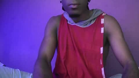 boss_playa98 online show from April 15, 2026, 10:43 pm