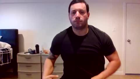 The Italian Boss  online show from December 14, 2025, 2:00 pm