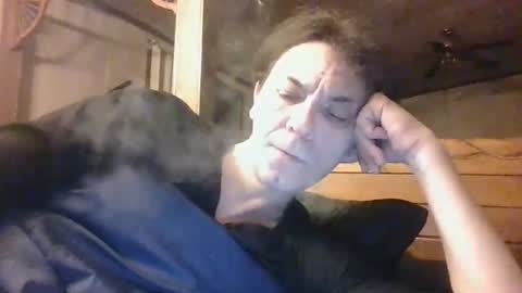 Snapshot of bottomcdforoldersc chatting on February 5, 2026, 10:53 am James online show from February 5, 2026, 10:53 am