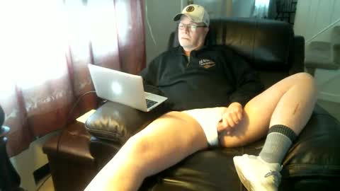 Snapshot of bottomjacki chatting on February 10, 2025, 12:39 pm Jackie online show from February 10, 2025, 12:39 pm