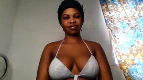 Snapshot of bouncingxxx_ass chatting on September 30, 2025, 7:46 am mirabel online show from September 30, 2025, 7:46 am