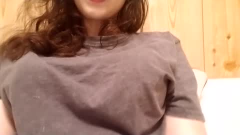 Bouncy Queen Majesty online show from September 19, 2025, 2:07 pm