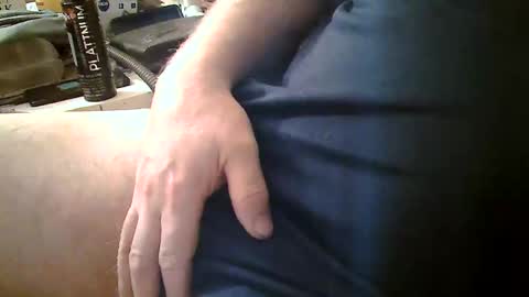 Snapshot of bourbon1965 chatting on February 7, 2025, 12:39 pm Bourbon online show from February 7, 2025, 12:39 pm