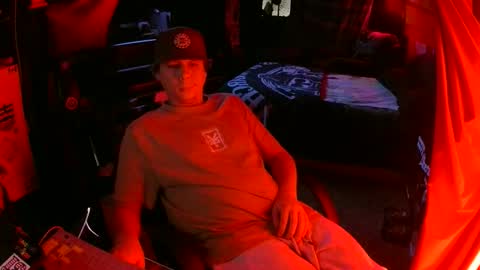 Snapshot of bowerboi1217 chatting on November 24, 2025, 12:43 am Bowerboi1217 online show from November 24, 2025, 12:43 am