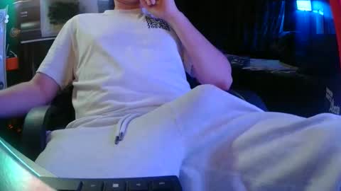 Bowerboi1217 online show from December 22, 2025, 2:08 am