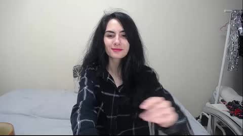 Helen  online show from December 15, 2025, 7:12 am