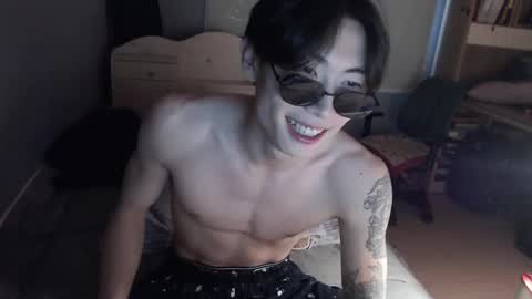 Snapshot of boxman556990 chatting on January 25, 2025, 2:04 am boxman556990 online show from January 25, 2025, 2:04 am