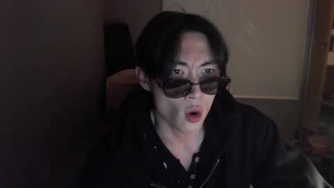 Snapshot of boxman556990 chatting on January 27, 2025, 12:54 am boxman556990 online show from January 27, 2025, 12:54 am