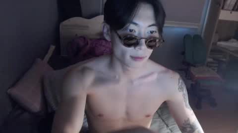 Snapshot of boxman556990 chatting on February 15, 2025, 12:04 am boxman556990 online show from February 15, 2025, 12:04 am