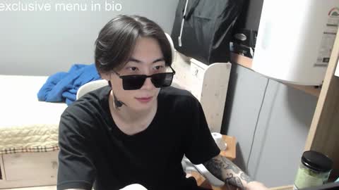 Snapshot of boxman556990 chatting on October 29, 2025, 12:35 am boxman556990 online show from October 29, 2025, 12:35 am