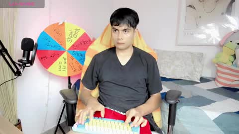 Aaron online show from January 4, 2025, 7:44 pm