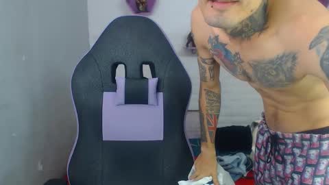 boy_tatto77 online show from December 22, 2025, 7:00 pm