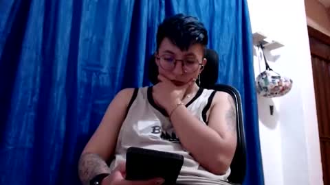 Edward ftm trans queerslave online show from October 7, 2025, 6:54 am