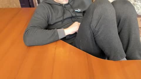 BoyApollon online show from October 30, 2025, 7:32 am