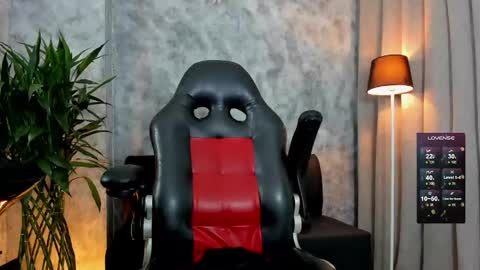 boyc02_ online show from December 13, 2025, 11:21 pm