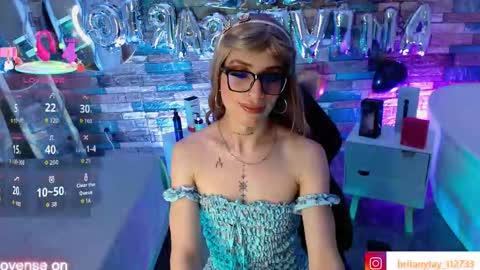 boyfox_tay online show from September 28, 2025, 4:07 am