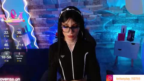 boyfox_tay online show from October 16, 2025, 4:35 am