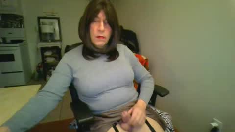 boygurl2500 online show from January 18, 2026, 2:04 am