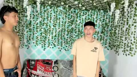 Snapshot of boys4hot_777 chatting on February 14, 2025, 7:33 pm boys4hot_777 online show from February 14, 2025, 7:33 pm