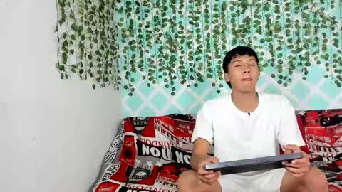 Snapshot of boys4hot_777 chatting on February 17, 2025, 7:21 pm boys4hot_777 online show from February 17, 2025, 7:21 pm