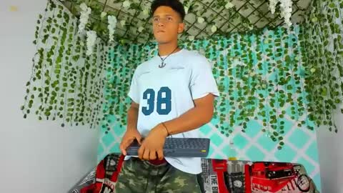 Snapshot of boys4hot_777 chatting on March 11, 2025, 10:42 pm boys4hot_777 online show from March 11, 2025, 10:42 pm