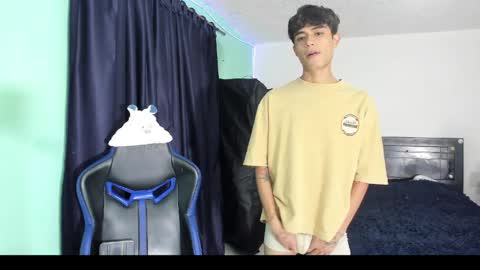 Snapshot of boys4hot_777 chatting on March 29, 2026, 12:21 am boys4hot_777 online show from March 29, 2026, 12:21 am