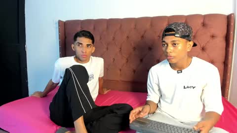 ALEX - TAYLER  -MIKE online show from October 4, 2025, 1:20 pm