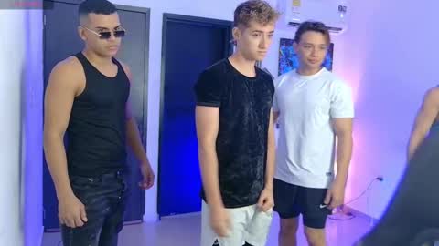 Angelo Mark Fernando Taylor online show from November 20, 2025, 11:43 am