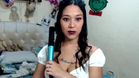 nikky and jeik online show from January 20, 2025, 8:18 pm