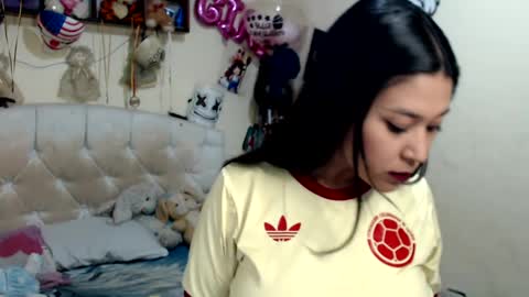 nikky and jeik online show from January 22, 2025, 8:38 pm