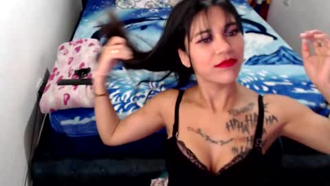 nikky and jeik online show from February 17, 2026, 1:24 am