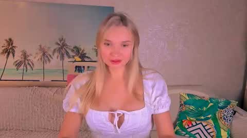 Snapshot of boysloveblondee chatting on October 17, 2025, 9:23 am BoysLoveBlondee online show from October 17, 2025, 9:23 am