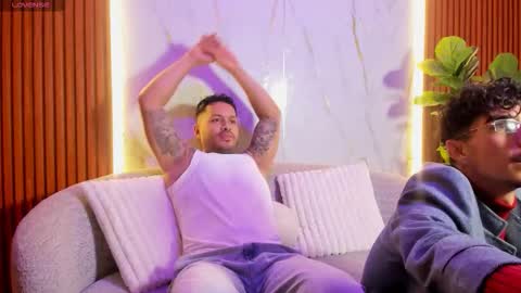 Snapshot of boysonfiree chatting on October 29, 2025, 11:45 am boysonfiree online show from October 29, 2025, 11:45 am