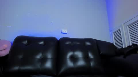 Snapshot of boysweet_boys chatting on January 11, 2025, 1:06 am Paul and Max online show from January 11, 2025, 1:06 am