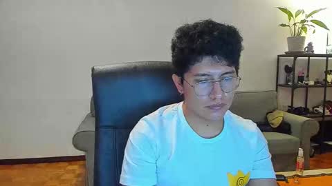 boytwink_20 online show from November 6, 2025, 10:32 pm