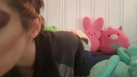 boywithbug online show from February 6, 2025, 7:40 pm