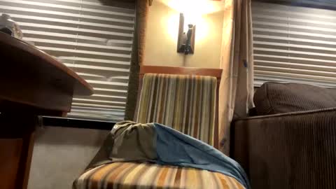 Snapshot of braboy4 chatting on November 18, 2025, 8:19 am braboy4 online show from November 18, 2025, 8:19 am